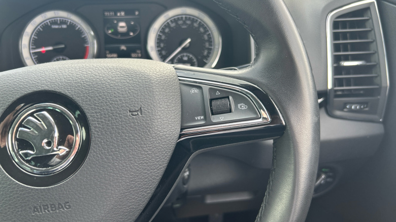 Skoda Karoq 2.0 TDI SE L 4x4 5dr DSG Diesel Estate